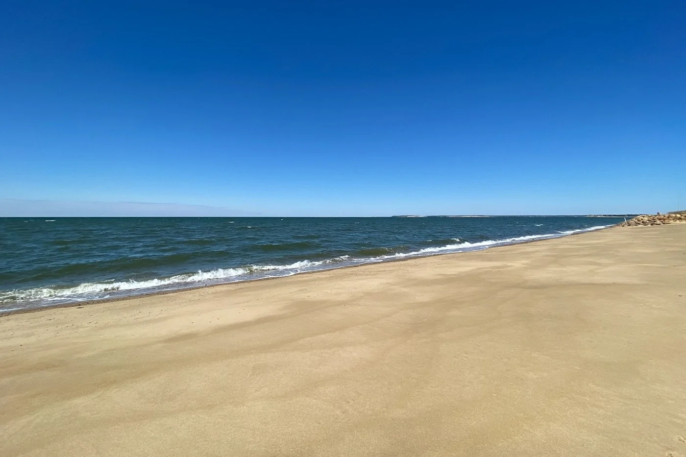 Wide sandy beach and Cape Cod Bay near Cherrystone